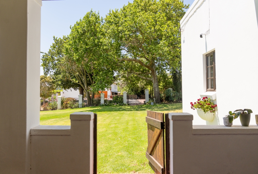 4 Bedroom Property for Sale in Stellenbosch Farms Western Cape